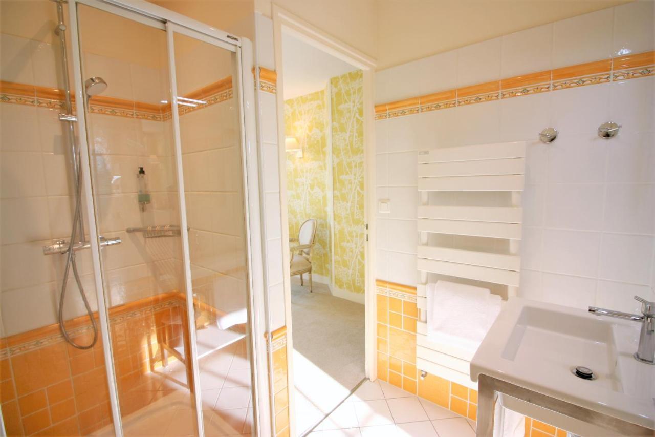 Logis - Hotel & Restaurant Du Tribunal Mortagne-au-Perche Ngoại thất bức ảnh